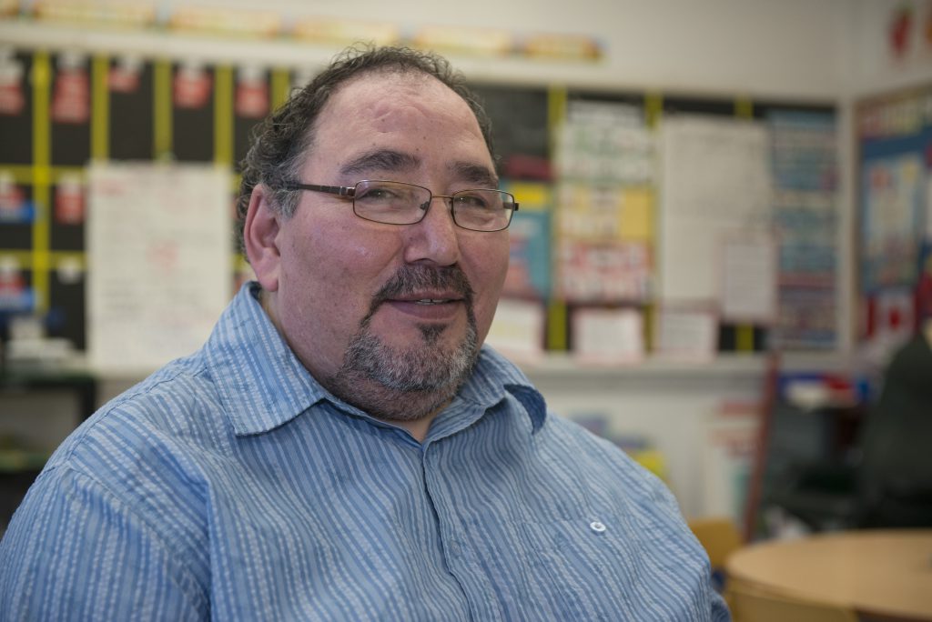 Louie Kamookak during a visit to the Ottawa Inuit Children's Centre